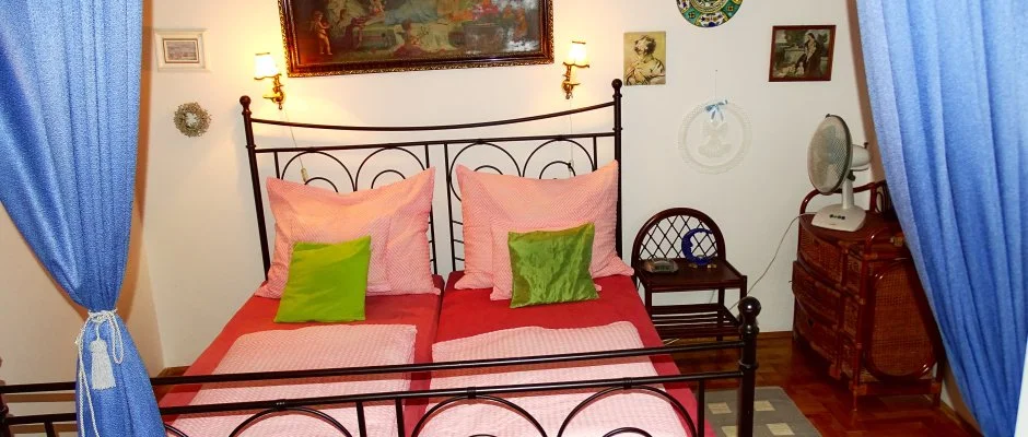 Violetta Apartmanlaks Hvz