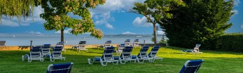 Vil�gos Hotel 