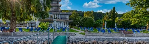Vil�gos Hotel 