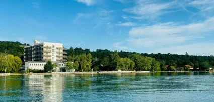 Vil�gos Hotel Balatonvil�gos - Nyugd�jas gy�gyk�ra csomagok
