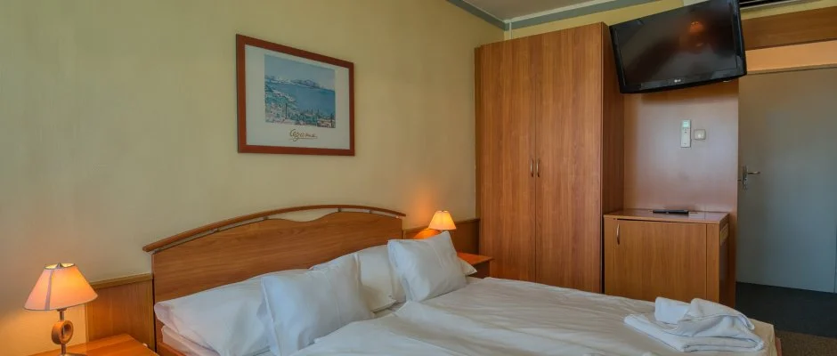 Vil�gos Hotel Balatonvil�gos