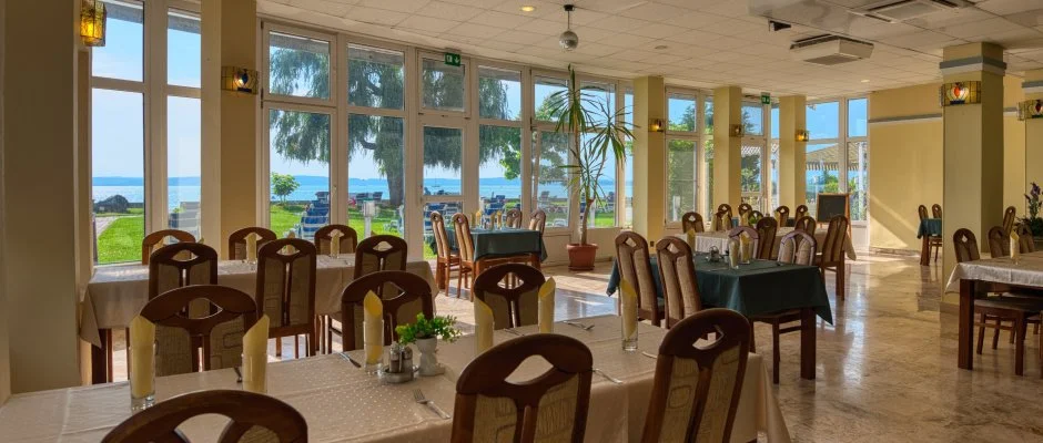 Vil�gos Hotel Balatonvil�gos