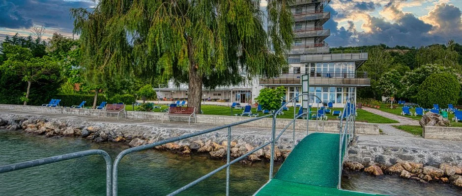 Vil�gos Hotel Balatonvil�gos