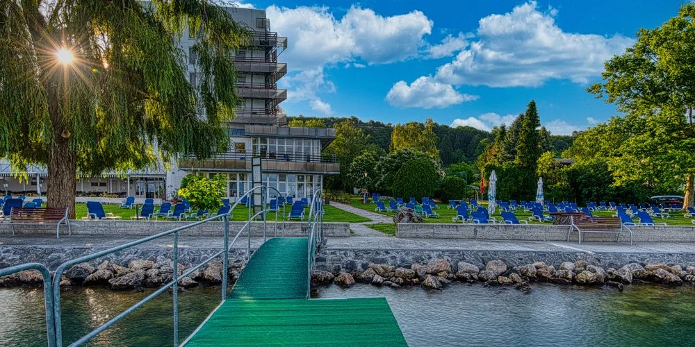 Vil�gos Hotel Balatonvil�gos