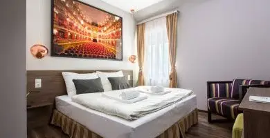 Napi �rak reggelis ell�t�ssal (1 �jt�l)