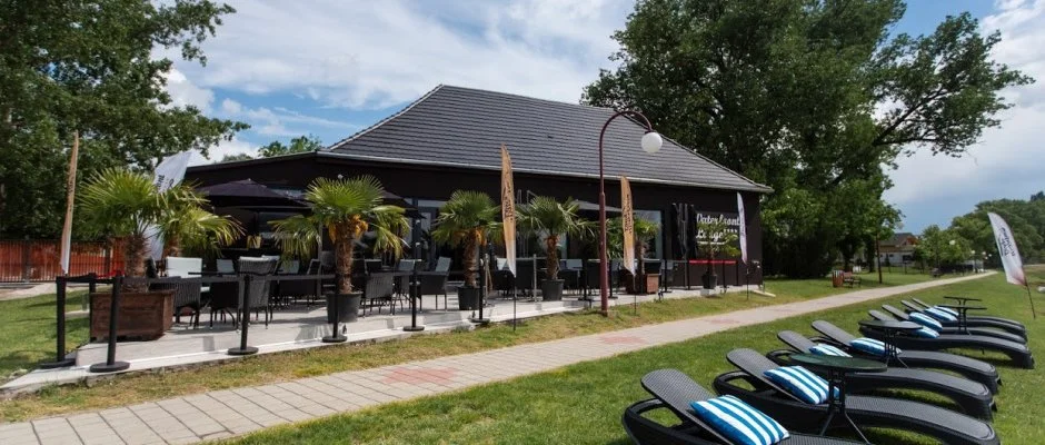 Waterfront Lodge Dunapataj