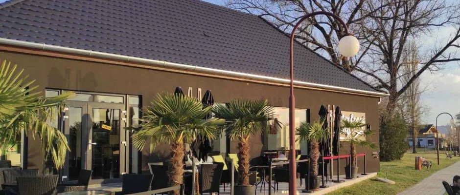 Waterfront Lodge Dunapataj