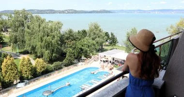 Napi �rak f�lpanzi�s ell�t�ssal (1 �jt�l)