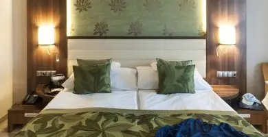 Napi �rak reggelis ell�t�ssal (1 �jt�l)