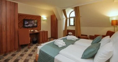 Kt nnep kztt (min. 2 j)