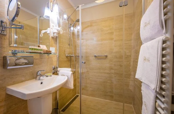 La Contessa Szilvásvárad