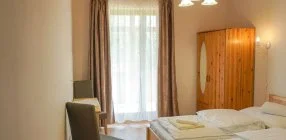 Zemplni Tndrkert Vendghz - Htkznapi rak