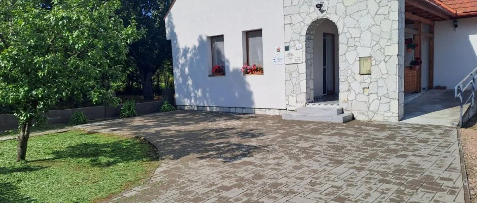 Zemplni Tndrkert Vendghz Fzrkomls