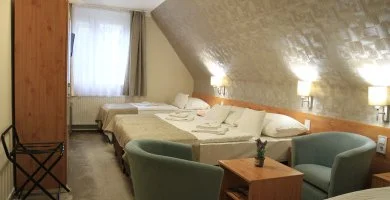 Két ünnep között