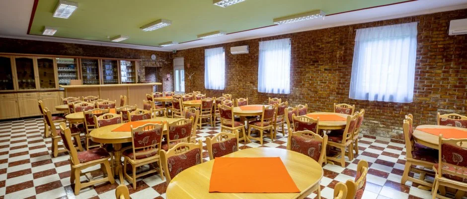 Zldsziget Menedk Rendezvny s Pihenhz Brna