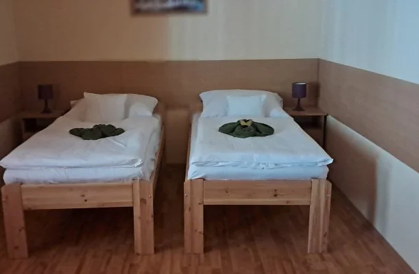 Zldsziget Menedk Rendezvny s Pihenhz Brna