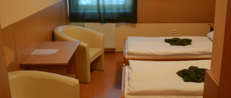 Z�ldsziget Mened�k Rendezv�ny �s Pihen�h�z B�rna